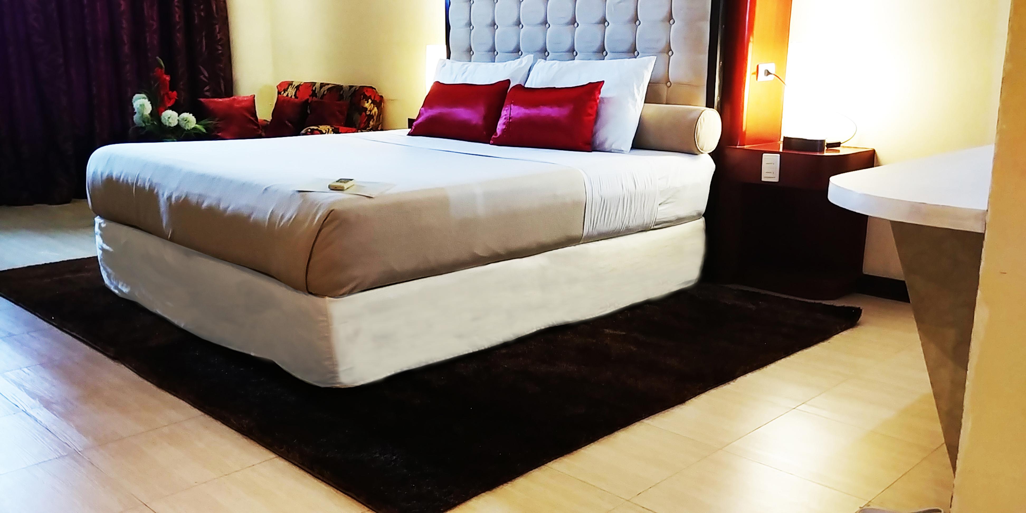 Dulcinea Hotel And Suites Lapu-Lapu City Exterior photo