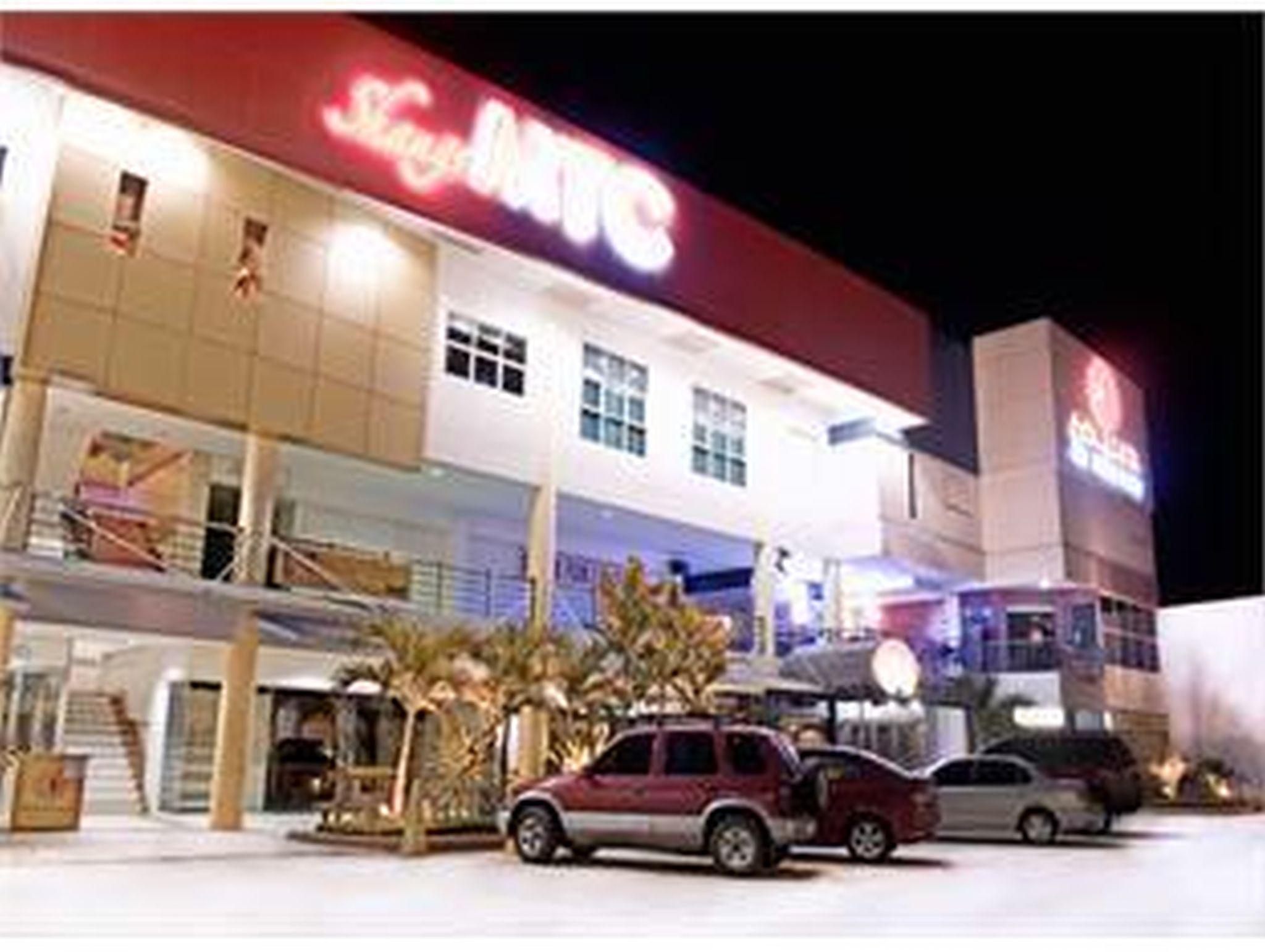 Dulcinea Hotel And Suites Lapu-Lapu City Exterior photo