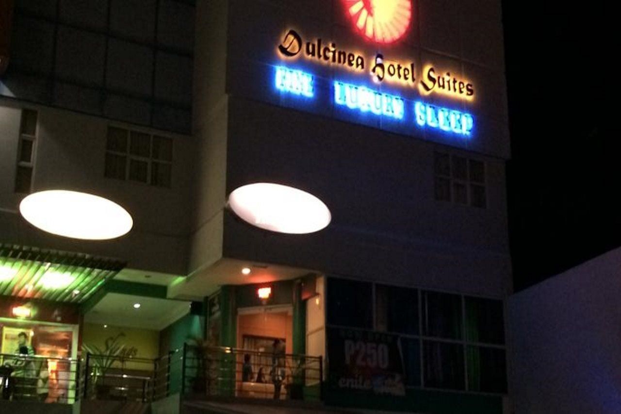 Dulcinea Hotel And Suites Lapu-Lapu City Exterior photo